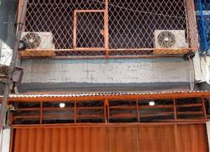 ANA DISEWAKAN RUMAH UK 4X12M ROW 2 MOBIL DI JELAMBAR lokasi di grogol-petamburan, tersedia melalui melalui situs Lamudi