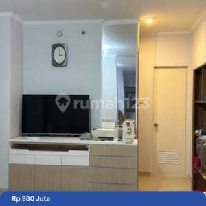Apart Hadap Timur,3 Kamar,Lantai Rendah,Furnished,,Kelapa Gading , tersedia melalui melalui situs Rumah123
