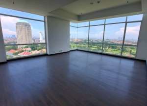 Apartemen Adhiwangsa Lenmarc lokasi di ",
          price: `200000000`,
          currency: `IDR`
    };


    let pageData = {
        viewPhoneModalField: , tersedia melalui melalui situs Lamudi