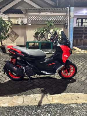Jual bekas Aprilia SR GT 200 mulus,lokasi di Pondok Aren