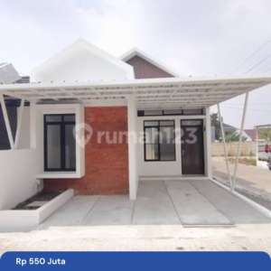 Atedja Regency Rumah siap huni di cihanjuang parongpong dkt alun alun lembang , tersedia melalui melalui situs Rumah123