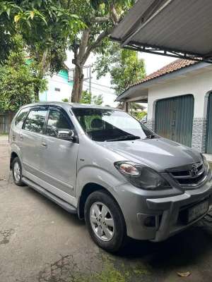 Jual bekas Avanza Silver 2009 G,lokasi di 