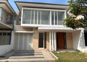 Bagus Banget Rumah Terawat di Citraland Perumahan Favorit Crazy Rich Surabaya lokasi di lakarsantri, tersedia melalui melalui situs Lamudi