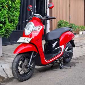 Jual bekas Ban Donat All New Honda Scoopy 110 CC CBS ISS Tahun 2017 ISTIMEWA,lokasi di Duren Sawit