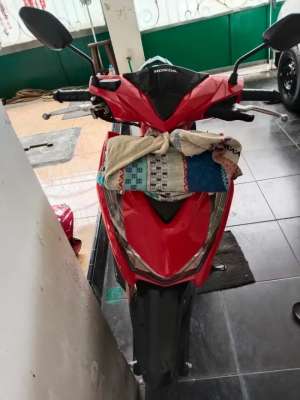 Beat 110cc 2022 lokasi di Tambaksari, tersedia melalui melalui situs Olx