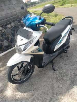 Jual bekas Beat 2014st injeksi irit standart ex cewek,lokasi di Polokarto