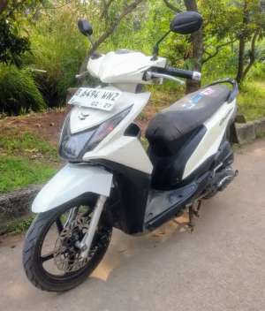 Beat ESP Thn 2015 Terawat lokasi di Penjaringan, tersedia melalui melalui situs Olx