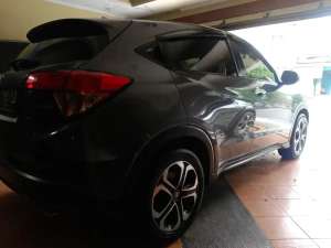 Jual bekas Bismillah numpang jual Honda HR, V. Tipe E. Cvt. 2017.no.D.abu2.,lokasi di 