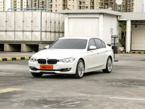 Jual bekas Bmw 320i Luxury 2.0 AT 2013,lokasi di 