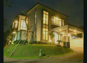 BRAND NEW RUMAH DI DELATINOS BSD CITY JUAL CEPAT lokasi di ",
          price: `0`,
          currency: ``
    };


    let pageData = {
        viewPhoneModalField: , tersedia melalui melalui situs Lamudi