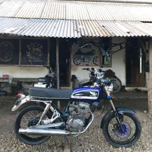Jual bekas CB100 E 1975 MESIN MEGAPRO,lokasi di Kab. Konawe