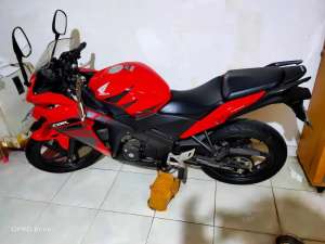 Jual bekas CBR 150 Thailand - Rare item,lokasi di Taman Sari