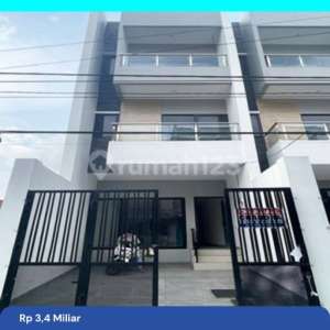 Chandra Rumah baru ukuran 4.3x20m hadap selatan di komplek kavling polri , tersedia melalui melalui situs Rumah123