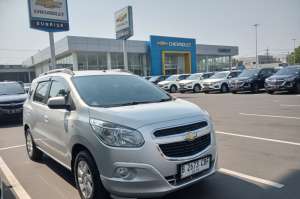 Jual bekas Chevrolet Spin LTZ 1.3 MT Diesel 2014,lokasi di Banten