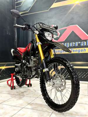 Jual bekas CRF L 150 EXTREM Black 2022 odo.9rb sip trabas.Anugerah Motor Rungkut,lokasi di Gedangan