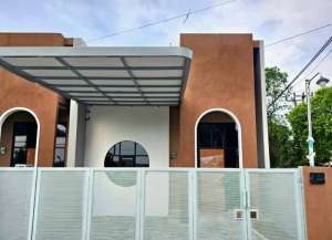 dAmerta, GBA II, Bandung lokasi di ",
          price: `790000000`,
          currency: `IDR`
    };


    let pageData = {
        viewPhoneModalField: , tersedia melalui melalui situs Lamudi