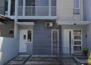 DARMA INDAH REGENCY dekat Dharmahusada Rumah 2 Lantai Lebar 8 Belakang Atlas lokasi di genteng-1, tersedia melalui melalui situs Lamudi