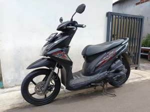 Jual bekas Di jual cepat beat esp 2015 lengkap bagus,lokasi di Pondok Aren