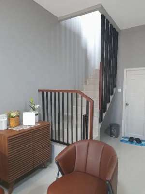 Di Jual Rumah Akses Pinggir Jalan Di Jagakarsa Jakarta Selatan lokasi di Cinere, tersedia melalui melalui situs Olx