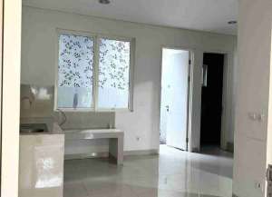 Di Jual Rumah Banara Serpong lokasi di ",
          price: `1200000000`,
          currency: `IDR`
    };


    let pageData = {
        viewPhoneModalField: , tersedia melalui melalui situs Lamudi