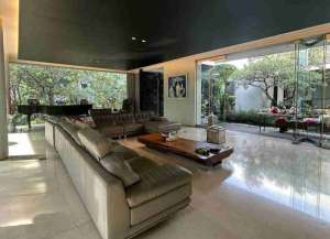 Di jual Rumah mewah Di Pik 1. lokasi di kamal-muara, tersedia melalui melalui situs Lamudi