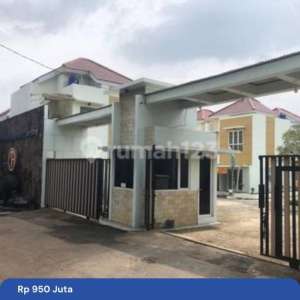Di Jual Rumah Ready Stock 2 Lt Di Serpong , tersedia melalui melalui situs Rumah123