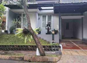 DI SEWA KAN RUMAH DALAM CLUSTERCigadung Greenland, aman, udara sejuk menghadap timur, nyaman dan strategis di wilayah Dago Atas. lokasi di cibeunying, tersedia melalui melalui situs Lamudi