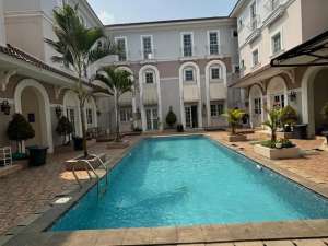 DIJUAL ALESHA HOUSE AT VANYA PARK LENGKAP DENGAN KOLAM RENANG DI KAWASAN STRATEGIS BSD lokasi di Pagedangan, tersedia melalui melalui situs Olx