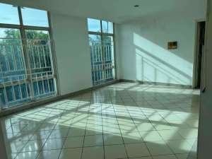 Dijual Apartemen 3 Kamar Unfurnished Banting Harga Letak Strategis Di Pusat Belanja lokasi di Tomang, tersedia melalui melalui situs Olx