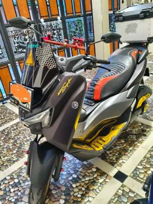 Jual bekas Dijual cepat motor yamaha N-Max Turbo sudah di modifikasi,lokasi di Caringin