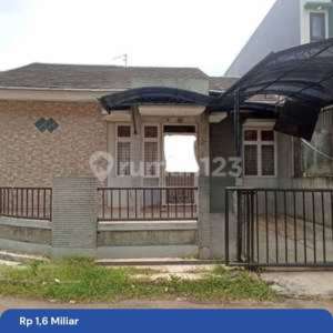DIJUAL CEPAT Rumah rapih posisi hook Victoria Park Liga Mas Karawaci - Tangerang , tersedia melalui melalui situs Rumah123