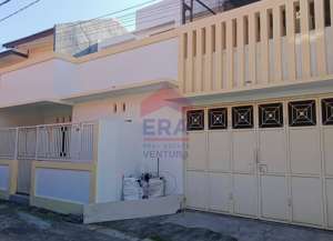 Dijual cepat rumah 2 lantai Petemon Timur, Pusat Kota Surabaya lokasi di kupang-krajan, tersedia melalui melalui situs Lamudi