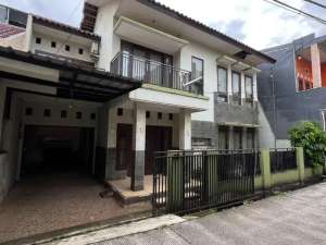 Dijual Cepat Rumah Beserta Usaha Kost2an di Perumahan Setu Indah, Cipayung, Jakarta Timur. Dekat Cilangkap lokasi di Pamulang, tersedia melalui melalui situs Olx