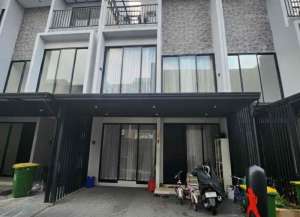 Dijual Cepat Rumah Cluster Yarra Anwa Residence Taman Villa Meruya lokasi di karang-mulya, tersedia melalui melalui situs Lamudi