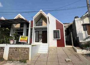Dijual Cepat Rumah Murah Bisa Cicil Langsung ke Developer di Bandung Timur lokasi di ",
          price: `380000000`,
          currency: `IDR`
    };


    let pageData = {
        viewPhoneModalField: , tersedia melalui melalui situs Lamudi