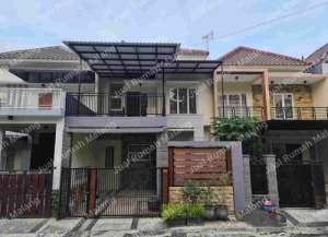 Dijual Cepat Rumah Villa Siap Huni dalam Perumahan dekat Balaikota Among Tani Batu lokasi di temas, tersedia melalui melalui situs Lamudi