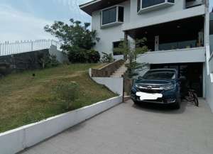 Dijual dan Disewakan Villa Shangrila Garden Batam lokasi di ",
          price: `120000000`,
          currency: `IDR`
    };


    let pageData = {
        viewPhoneModalField: , tersedia melalui melalui situs Lamudi