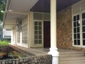 DIJUAL DAN SEWA RUMAH COCOK UNTUK KANTOR ATAU HUNIAN DI INDAH BUNCIT MAMPANG JAKSEL lokasi di Mampang Prapatan, tersedia melalui melalui situs Olx