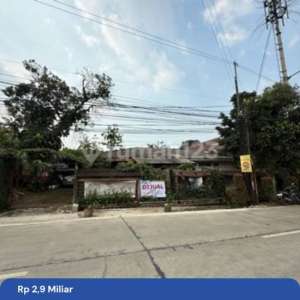 Dijual Dibawah Pasaran Tanah Bonus Rumah Tua Di Pinggir Jalan Raya Arco Sawangan , tersedia melalui melalui situs Rumah123