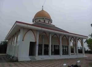 Dijual Hunian Mewah Full Fasilitas di Sidoarjo lokasi di ",
          price: `392000000`,
          currency: `IDR`
    };


    let pageData = {
        viewPhoneModalField: , tersedia melalui melalui situs Lamudi