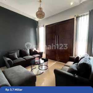 Dijual Hunian Nyaman dan Terawat Super Asri Furnished Lokasi Strategis di Lembang Bandung , tersedia melalui melalui situs Rumah123