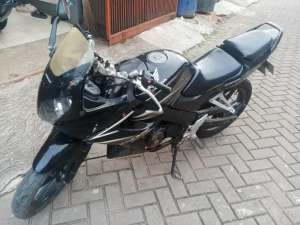 Jual bekas Dijual Motor CBR Old Hitam,lokasi di Cisauk