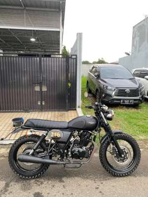 Jual bekas DIJUAL MOTOR CLEVELAND ACE SCRAMBLER 250cc,lokasi di Benda