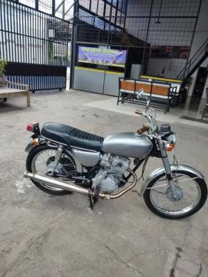 Jual bekas Dijual Motor Honda CB 100 Tahun 1978,lokasi di Jatiasih
