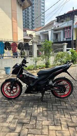Jual bekas DIJUAL MOTOR SONIC 150CC - TAHUN 2017,lokasi di Kalideres