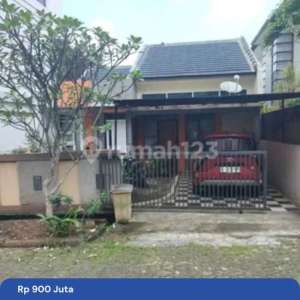 DIJUAL MURAH Rumah di Komplek Katumiri Cihanjuang , tersedia melalui melalui situs Rumah123