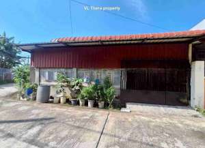 DIJUAL Rumah 1 lantai Anggrek Permai Residence hook belakang indomobil, baloi lokasi di ",
          price: `1200000000`,
          currency: `IDR`
    };


    let pageData = {
        viewPhoneModalField: , tersedia melalui melalui situs Lamudi