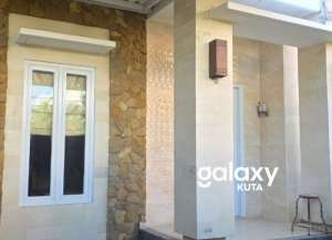 DIJUAL RUMAH 2 LANTAI DI ROYAL GARDEN RESIDENCE TAMAN GIRI BADUNG, BALI lokasi di ",
          price: `1900000000`,
          currency: `IDR`
    };


    let pageData = {
        viewPhoneModalField: , tersedia melalui melalui situs Lamudi