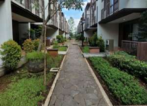 Dijual Rumah 3 Lantai Whelford BSD Tangerang dekat Gading Serpong lokasi di lengkong-kulon, tersedia melalui melalui situs Lamudi