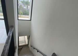 Dijual Rumah Bagus Komplek Cluster Alabama di PIK 2 EXT lokasi di ",
          price: `1400000000`,
          currency: `IDR`
    };


    let pageData = {
        viewPhoneModalField: , tersedia melalui melalui situs Lamudi